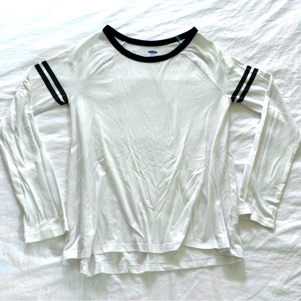 Girls size 14 sports striped tee, white and black